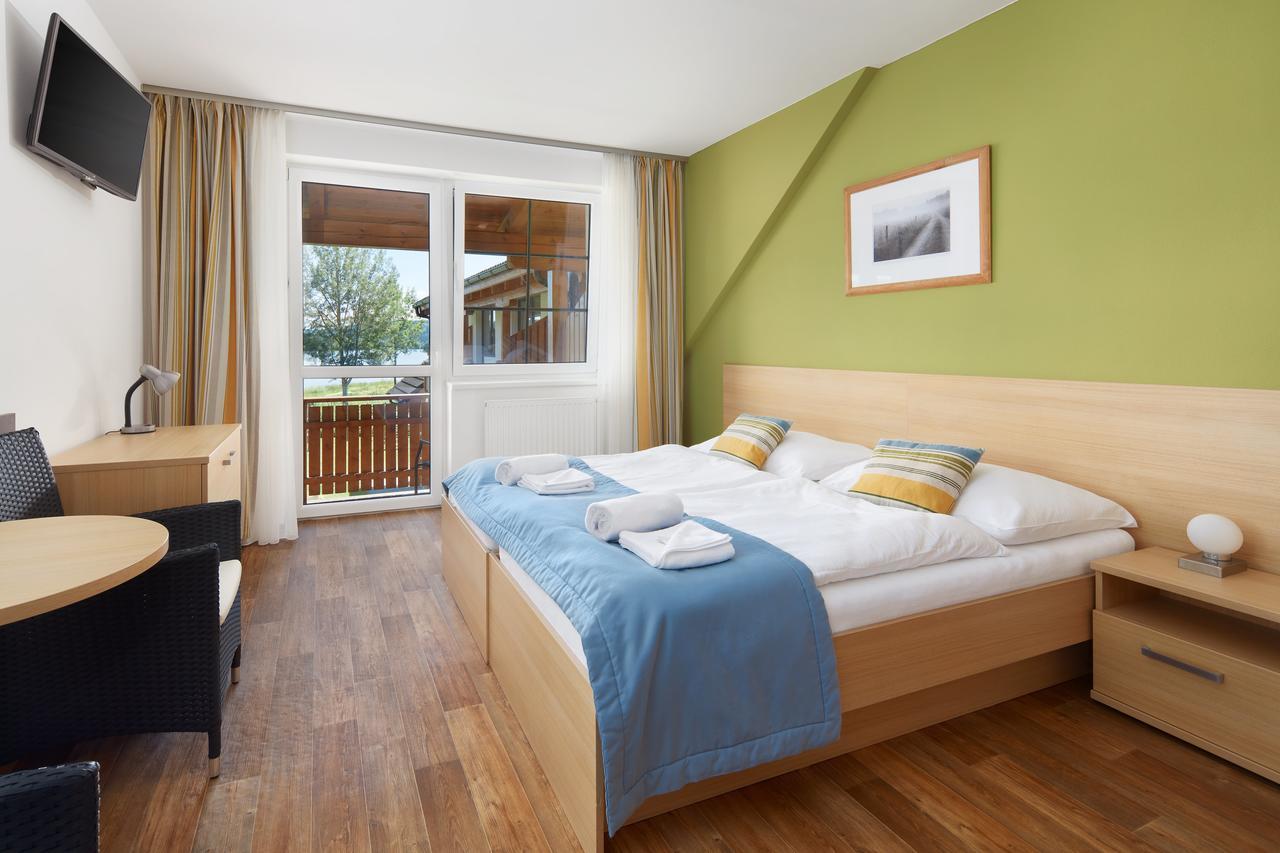 Jbx Resort Hotel Albatros Predni Vyton Exterior photo